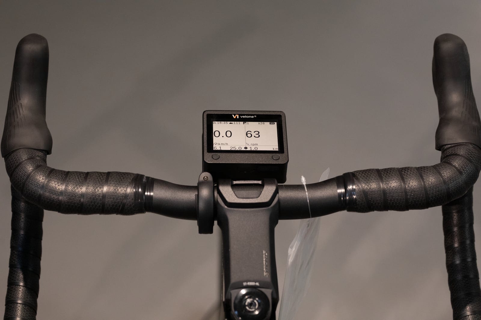 Velone V1 — product photo from the 23 June 2026 shoot (frame 9152)